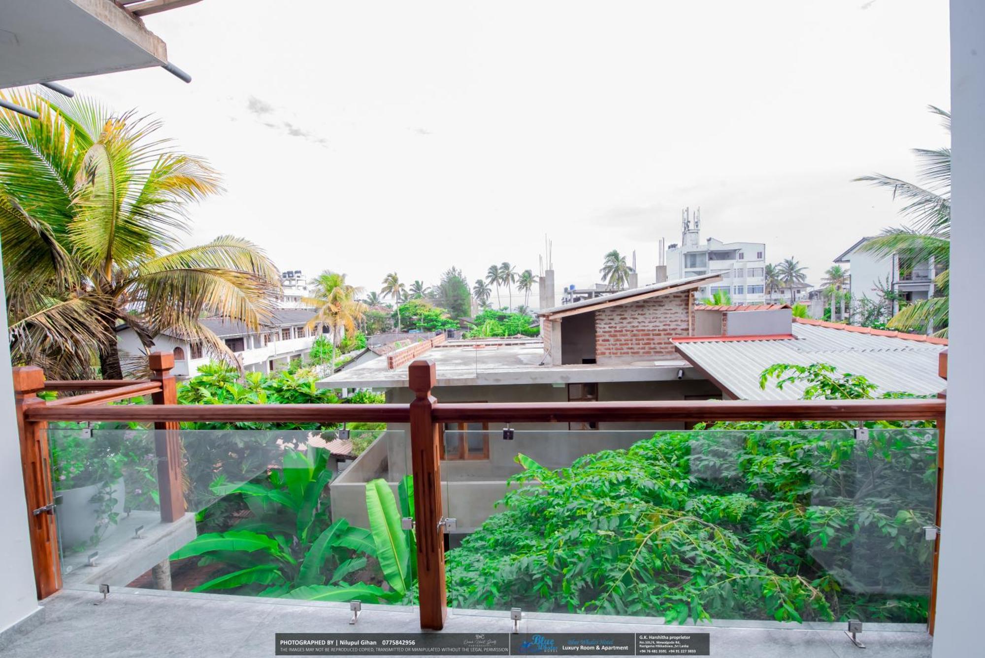 Blue Whales Hotel Hikkaduwa Exterior foto